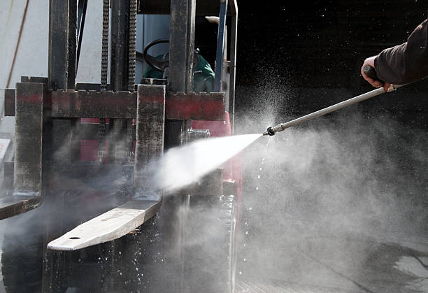 Best Pool Deck Cleaning  in Salem, NJ